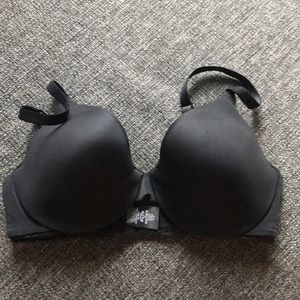 Worn once - 32D Calvin Klein bra